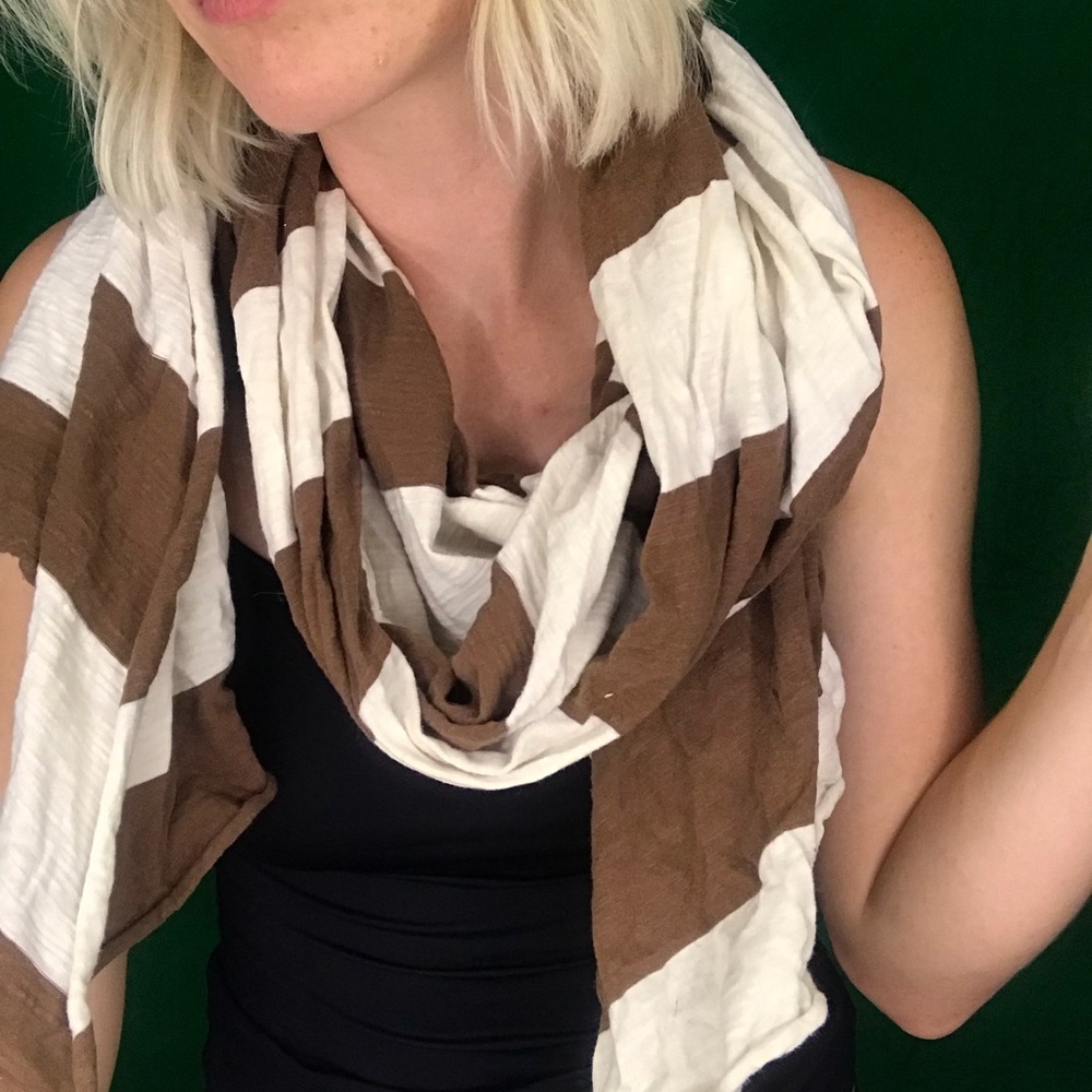 American Eagle Striped Scarf - Picture 1 of 2